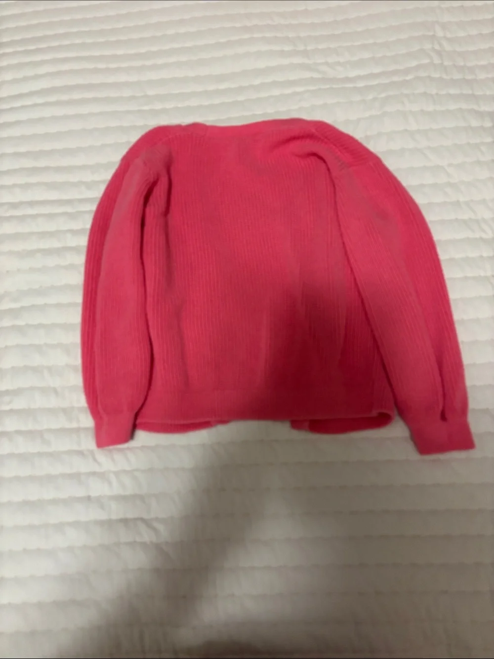 GAP vibrant pink